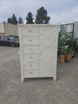 Armour/dresser