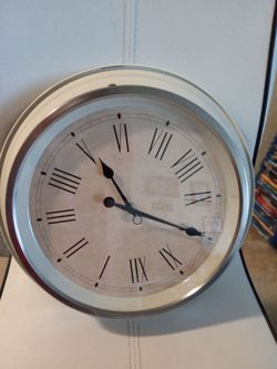 Reloj de metal