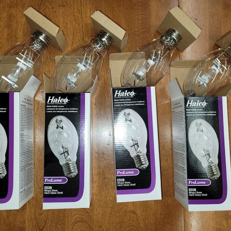 Metal Halide Lamps . Brand New in Box . Halco Lighting  Lamps . Light Bulbs