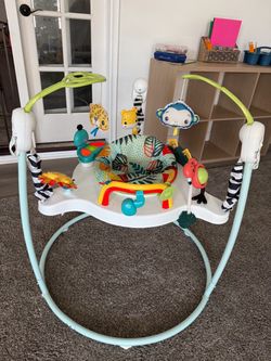 Like new Fisher-Price Baby Jumperoo Activity Center