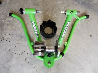 kinetic bike trainer (rock n roll)