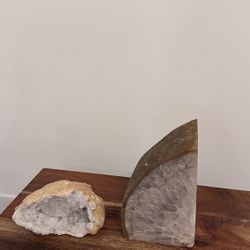 Quartz Crystal Geode Decor / Bookend – Natural Stone
