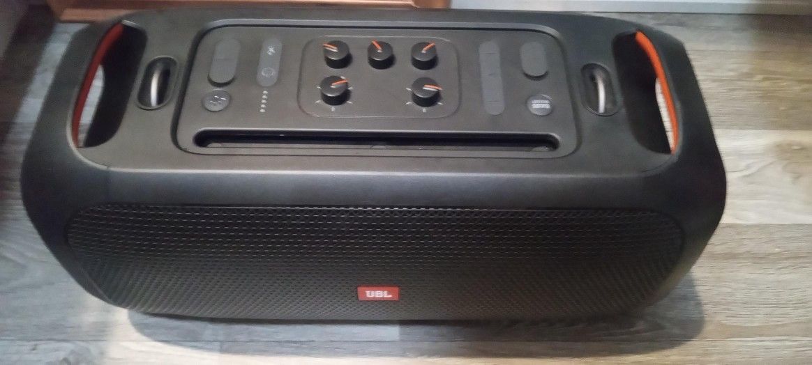 JBL Party box On The Go Bluetooth Speaker 