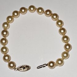 Vintage Stauer Golden Color Pearl Bracelet