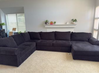 Black Sectional great condition