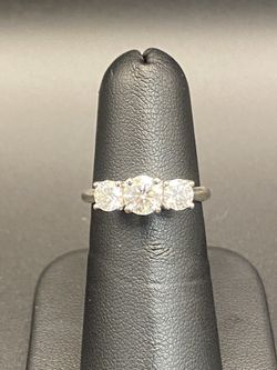 14kt White Gold Natural Diamond Ring 