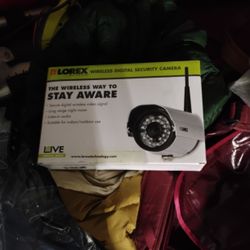 Lorex LW2110 Digital Wireless Security Camera, Gray