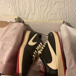 Jordan 1 Low Travis Scott  NS