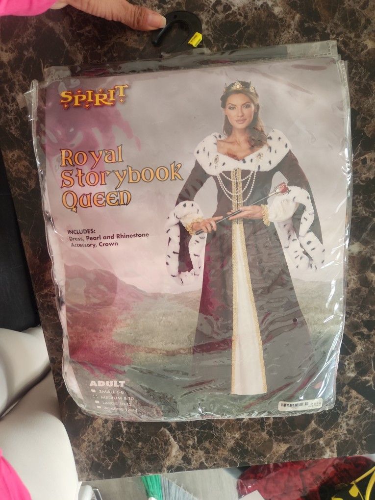 Royal Story Book Queen Size M