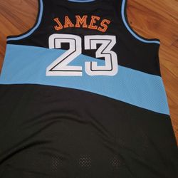 Basketball jerseys 