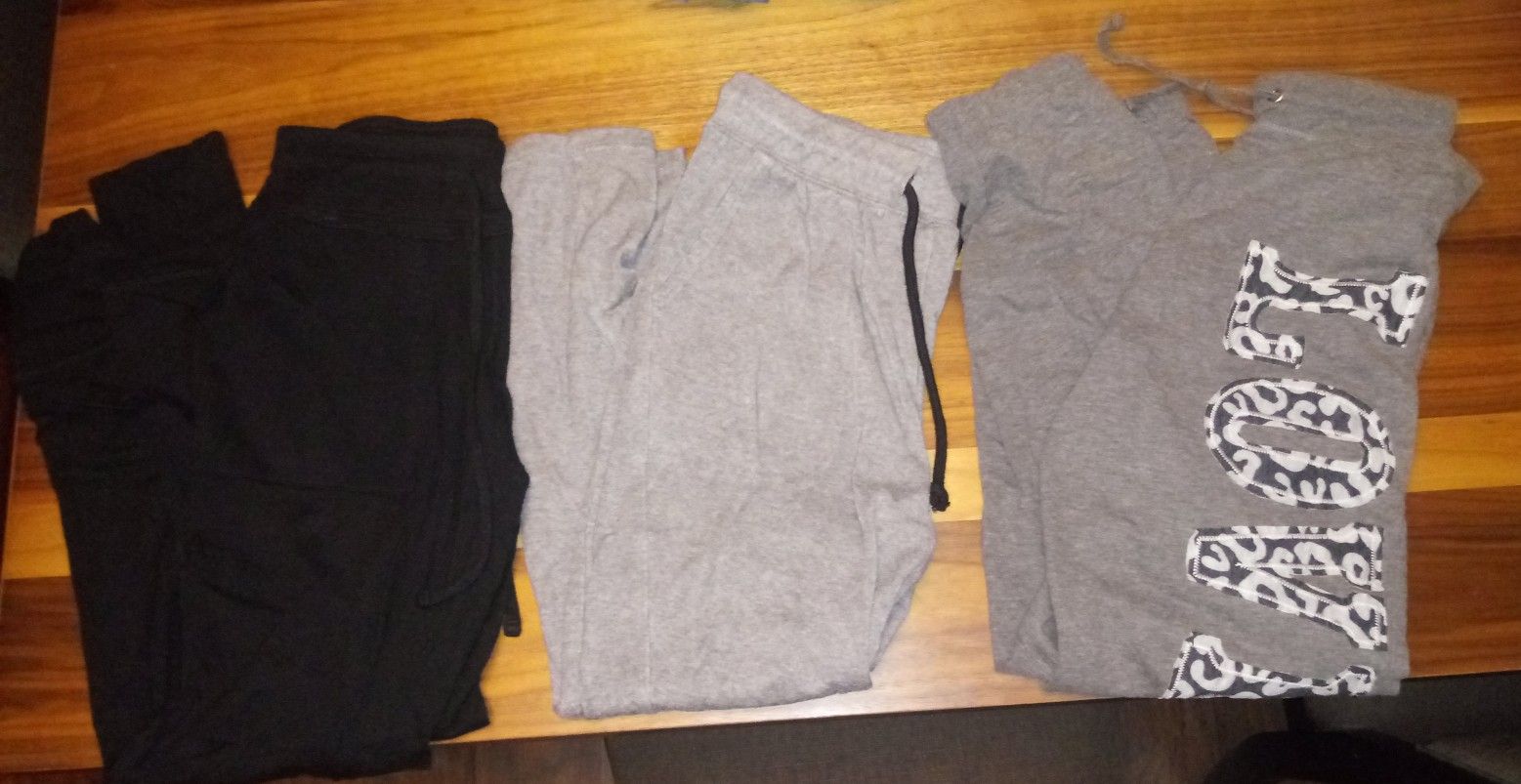 Womens/juniors sz small joggers