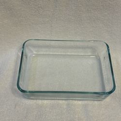 PYREX Cooking ware. No Lid
