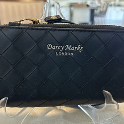 Darcy Marks Of London Crossbody/wrislet Wallet Purse Black 