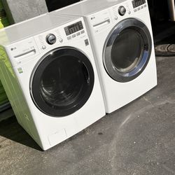 LG Washer And Dryer Gas Set