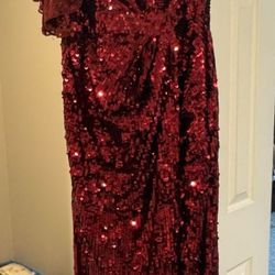 Beautiful dress brand new 