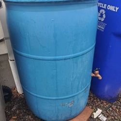 55 Gal Food Grade Barrels With Spigot