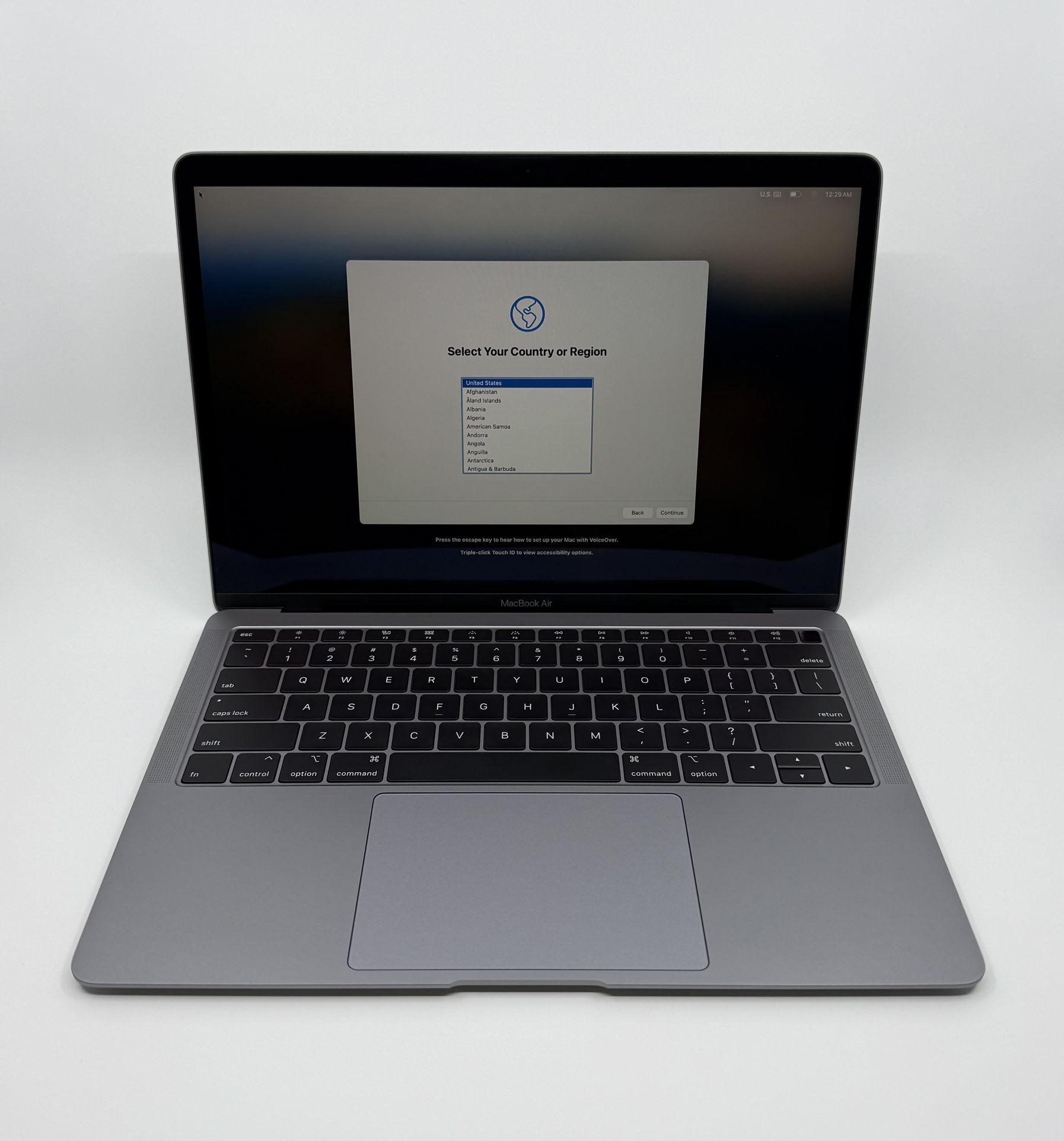 2019 Apple MacBook Air 13-inch, Space Gray, 1.6GHz i5, 8GB RAM, 128GB SSD, A1932, Like New Condition!