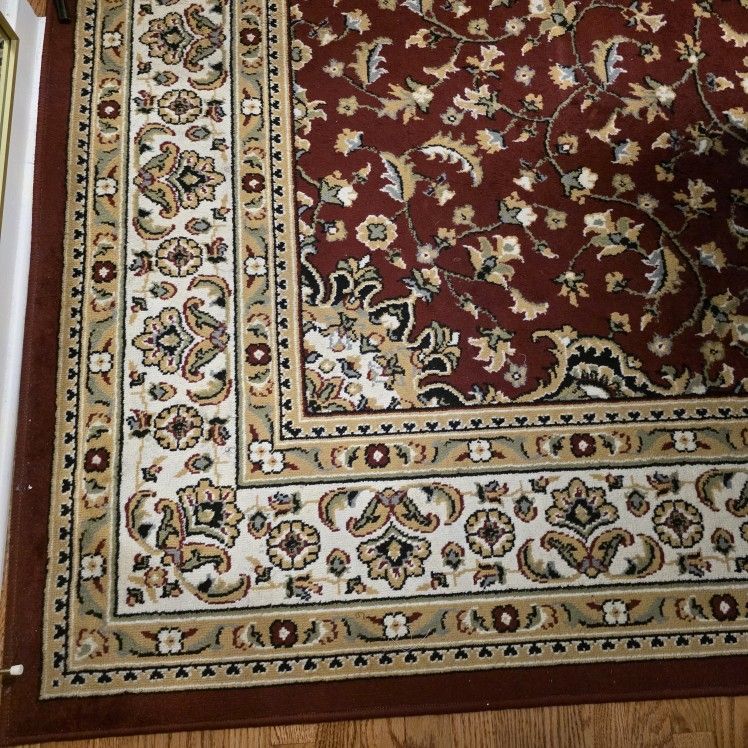 Beautiful Large Traditional Area Rug