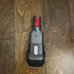 DYSON DIRT BRUSH