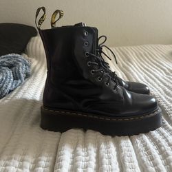 New platform doc martens