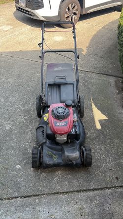 Honda self propelled Lawnmower
