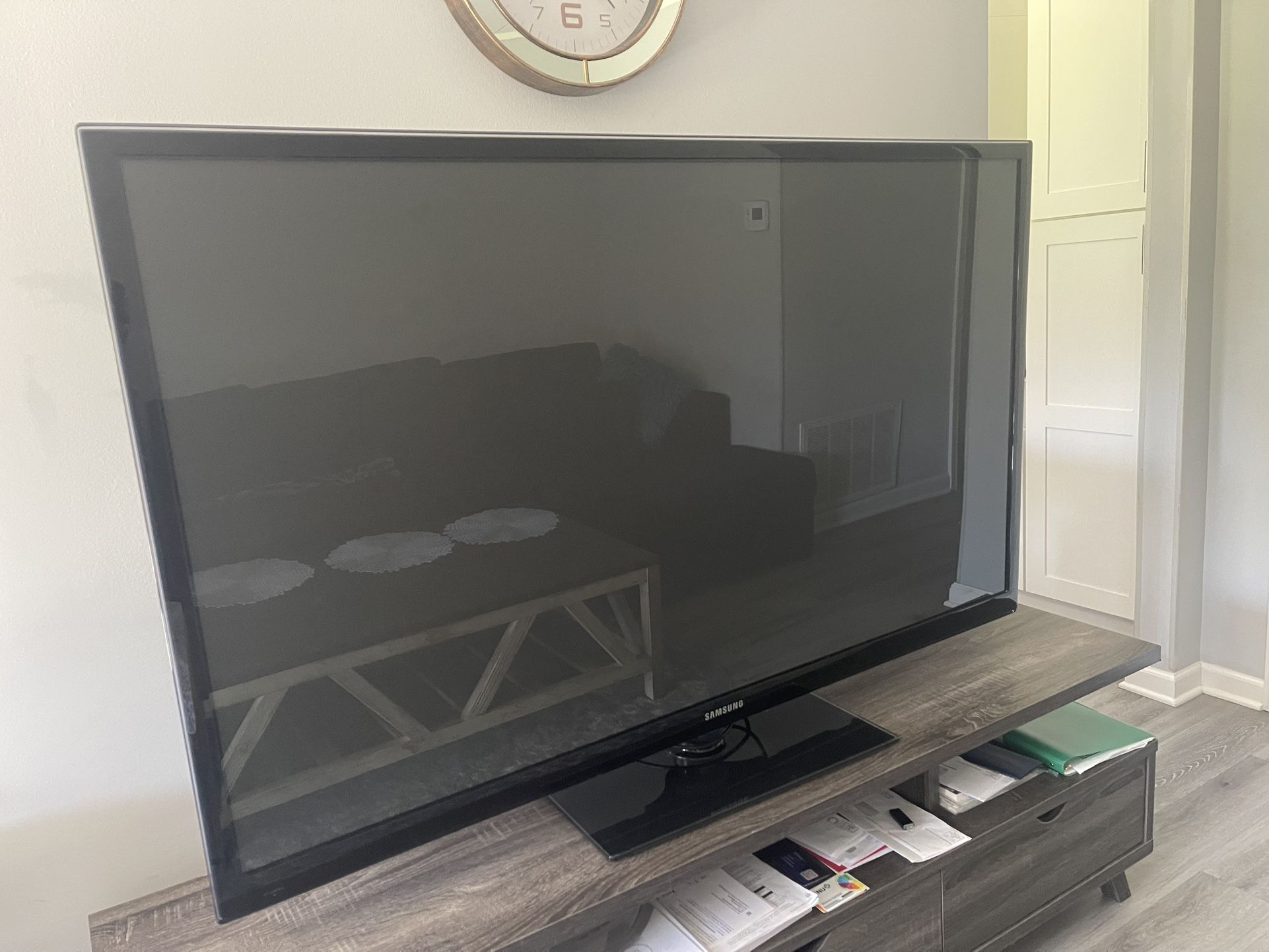 Samsung 65” TV – Powers On but No Picture (As-Is)