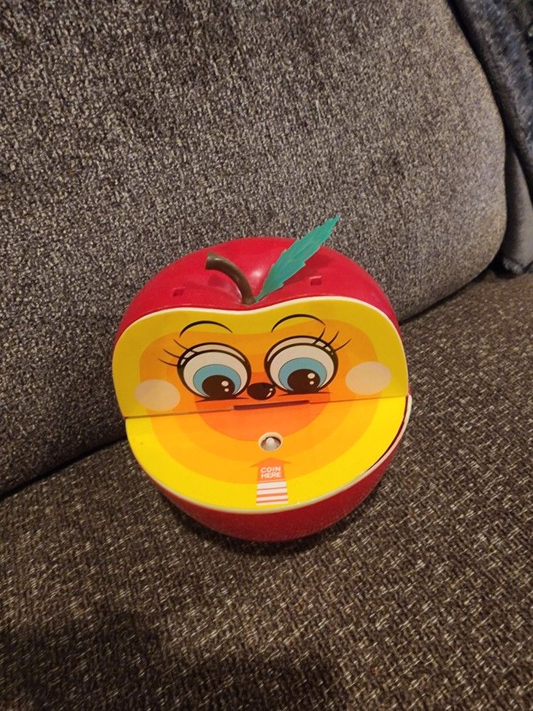 VINTAGE Apple Worm Savings Bank Everlast Ind. Hong Kong Windup Toy 6" TALL