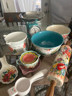 Pioneer women cookware
