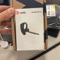 Poly Voyager 5200 Wireless Headset 
