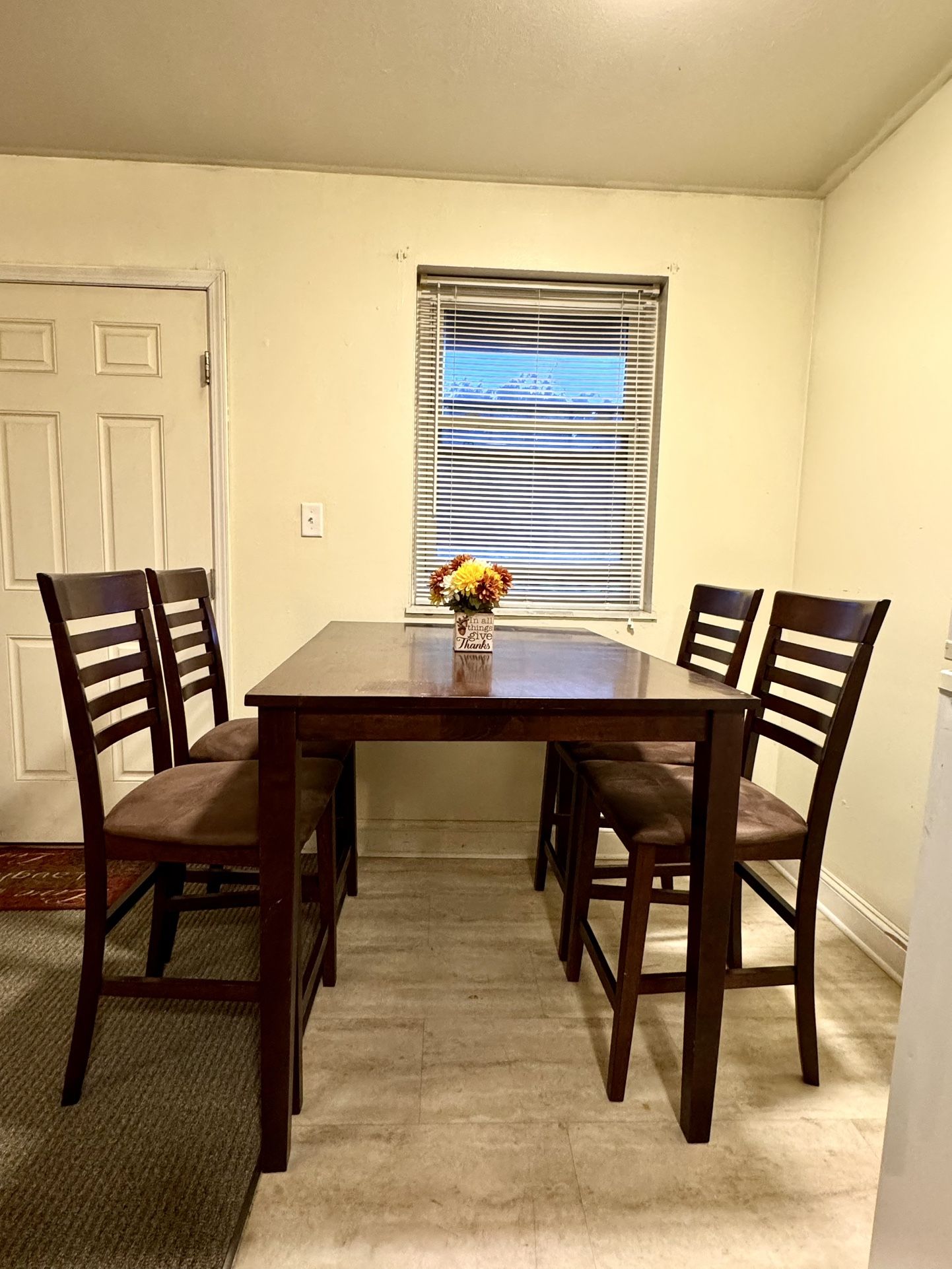 Dining Table With 4 Chairs