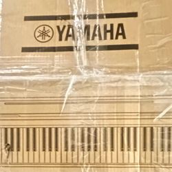 Yamaha P71 88-Key Weighted Digital Piano – Great Condition