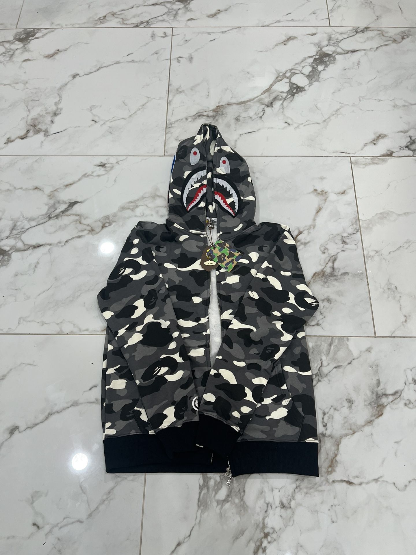 bape zip up