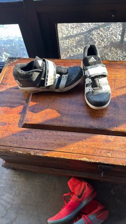 Adidas Throwing Spikes