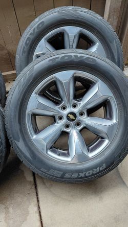 20s CHEVY GMC RIMS TIRES 6LUGS 6X5.5