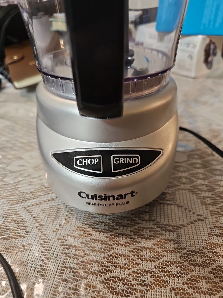 Brand new open box Cuisinart food processor