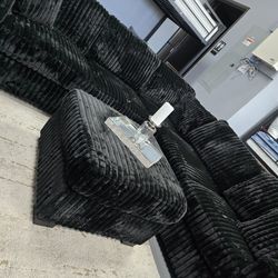 ✨️ Sectionals, 2pc Sofas ✨️ Furniture Queen Bedrooms, Dining Avail