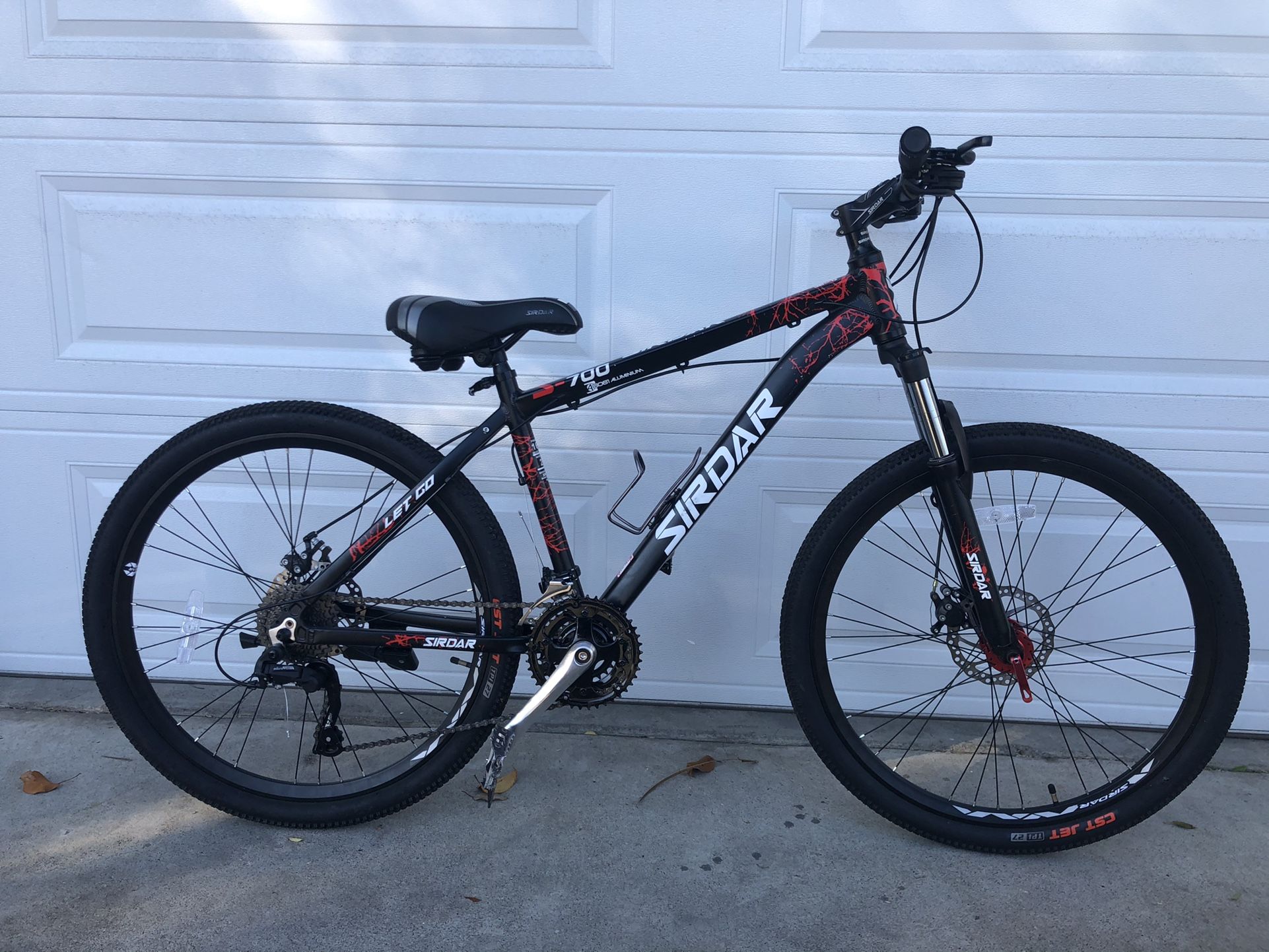 Like New Sirdar Mountain Bike Hard Tail Duel Disk Breaks 26 Aluminum Light 16 5 Frame for Sale in San Jose CA OfferUp