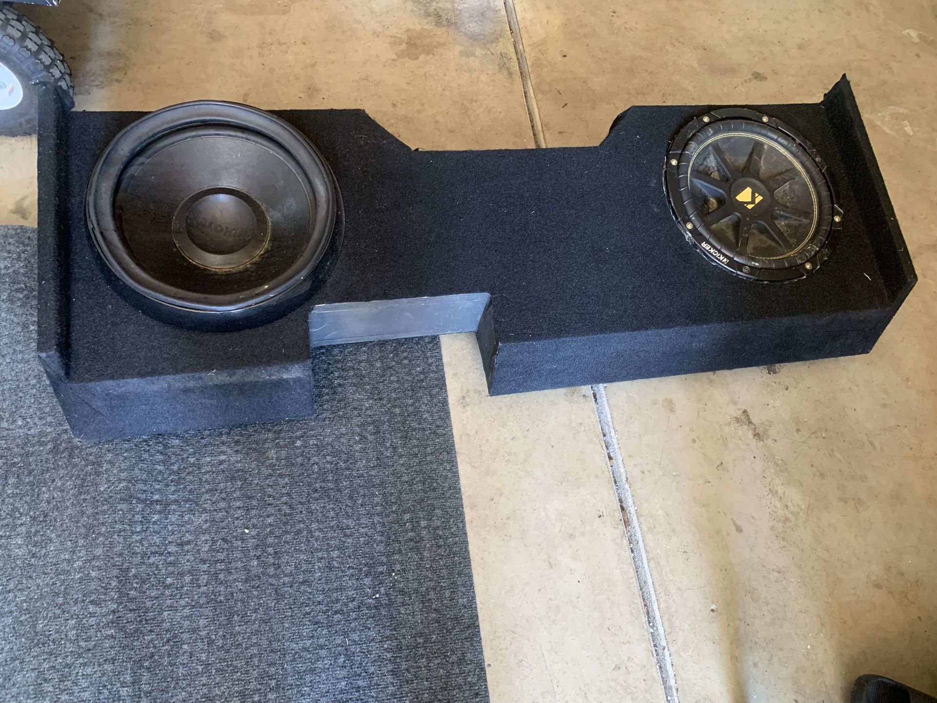 Silverado Speaker Box And Speakers 