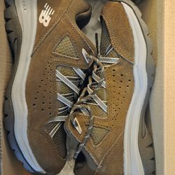 Women's New Balance Size 6 