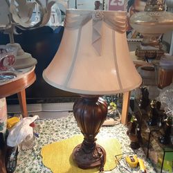 31inches TALL  VERY NICE Looking VINTAGE LAMP  WITH A  really NEAT  SHADE 