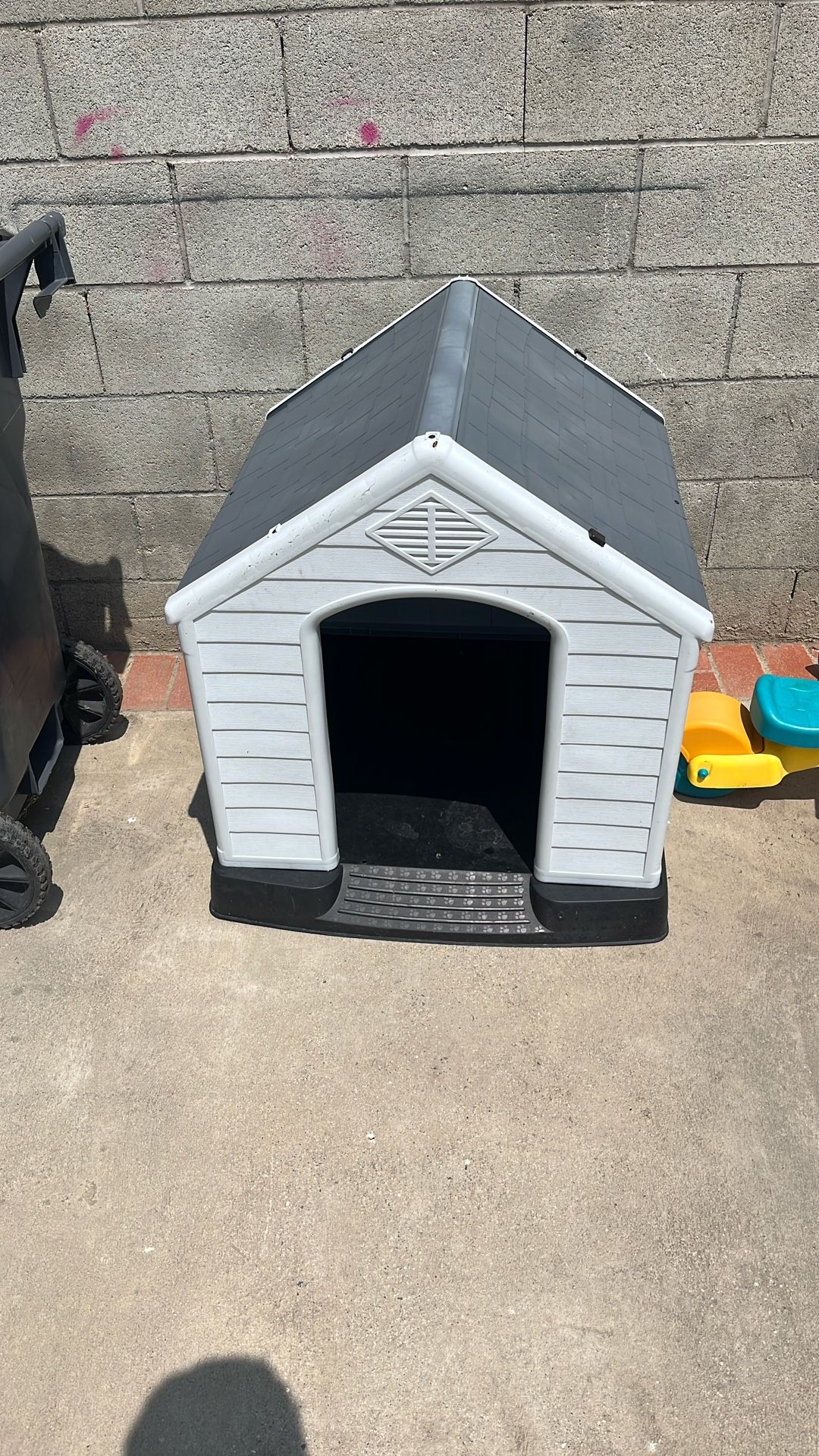 Dog House