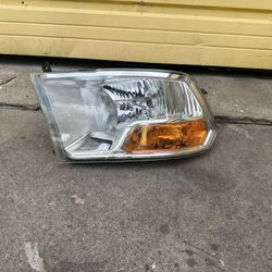 2012 Ram 1500 Headlight 