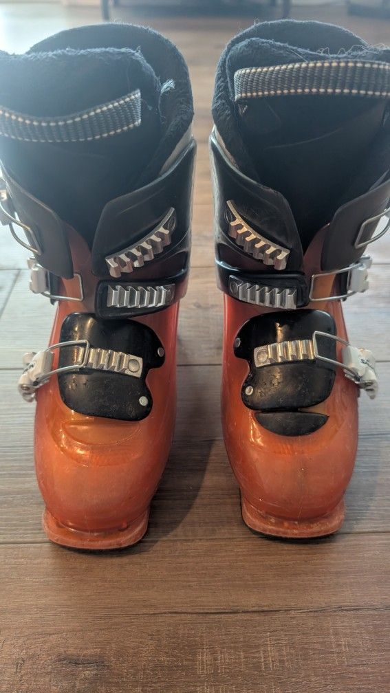 Girls Salomon Ski Boots