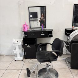Salon Station And Chair 