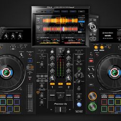 RX3 DJ Controller New Used With Travel Case