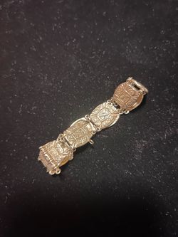 14k yellow gold Mayan Bracelet