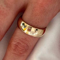 14k gold wedding ring