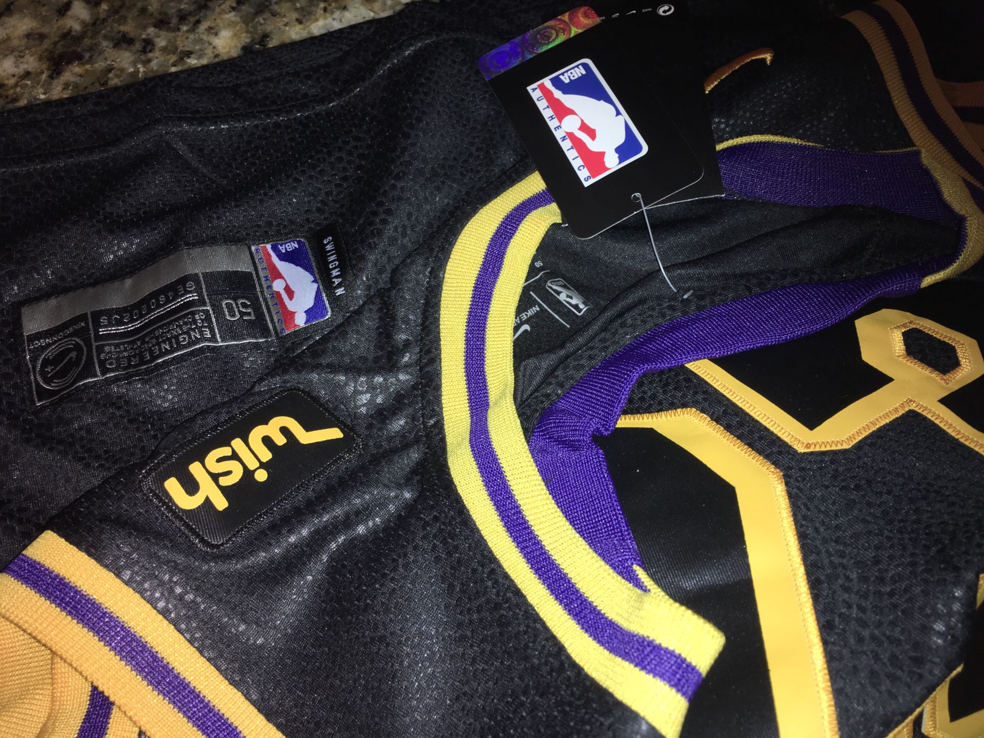 Nike Nba Basketball Jersey 2023 Lakers James 6 white for Sale in Miami, FL  - OfferUp