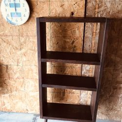 Rustic Bookshelf Farmhouse