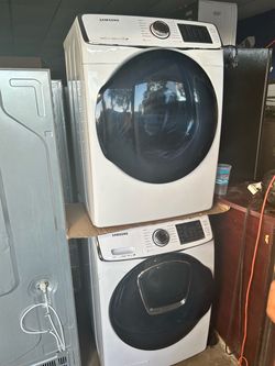 SAMSUNG WASHER AND DRYER